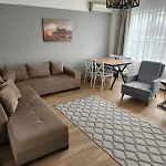 Kadikoy Merkezi Konumda