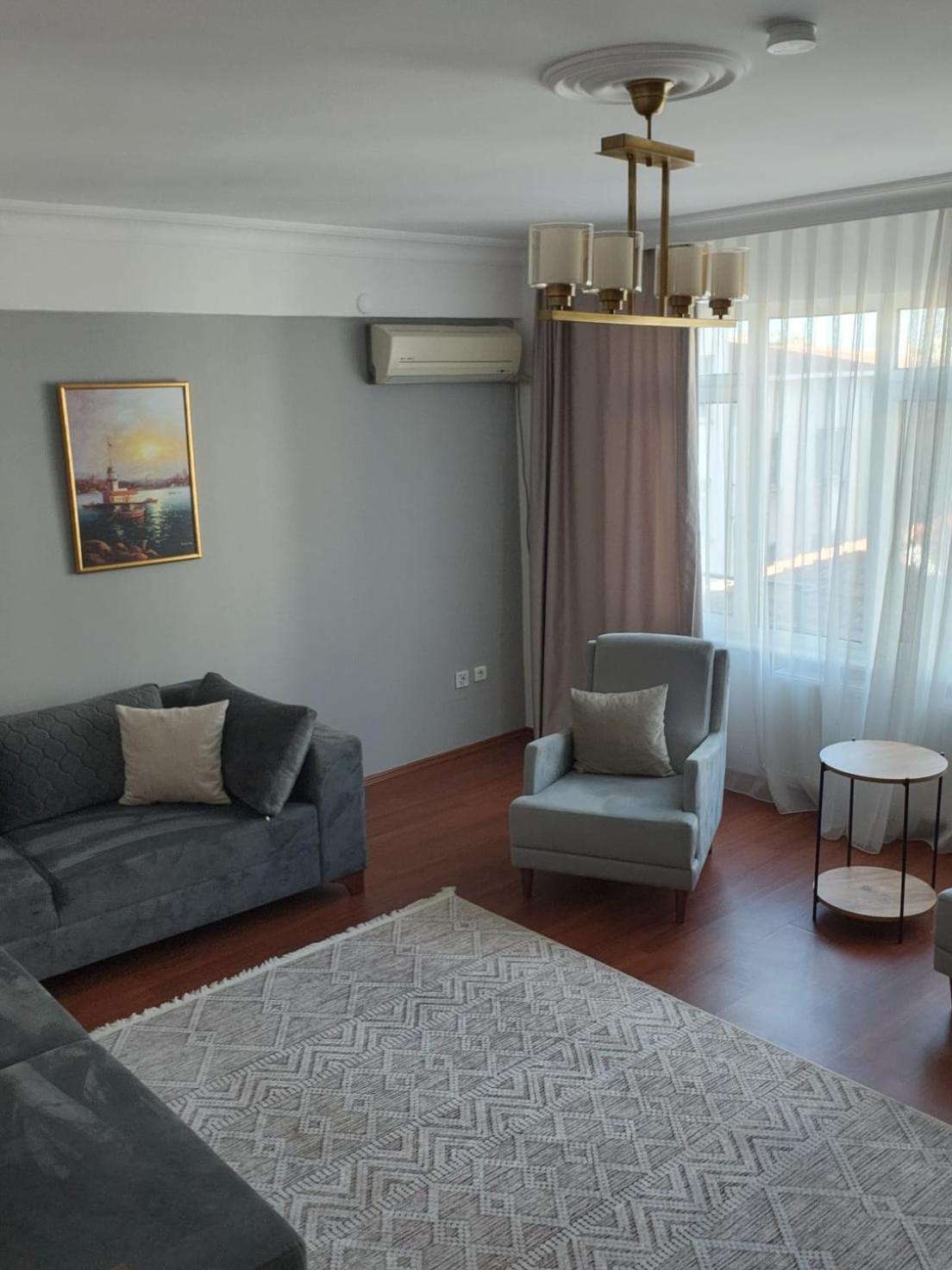 Appartement Kadikoy Merkezi Konumda *